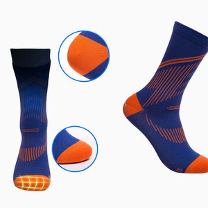 Custom Cycling Socks - GRIP SOLE MID — Magnified detail of sole grip and shaft knit