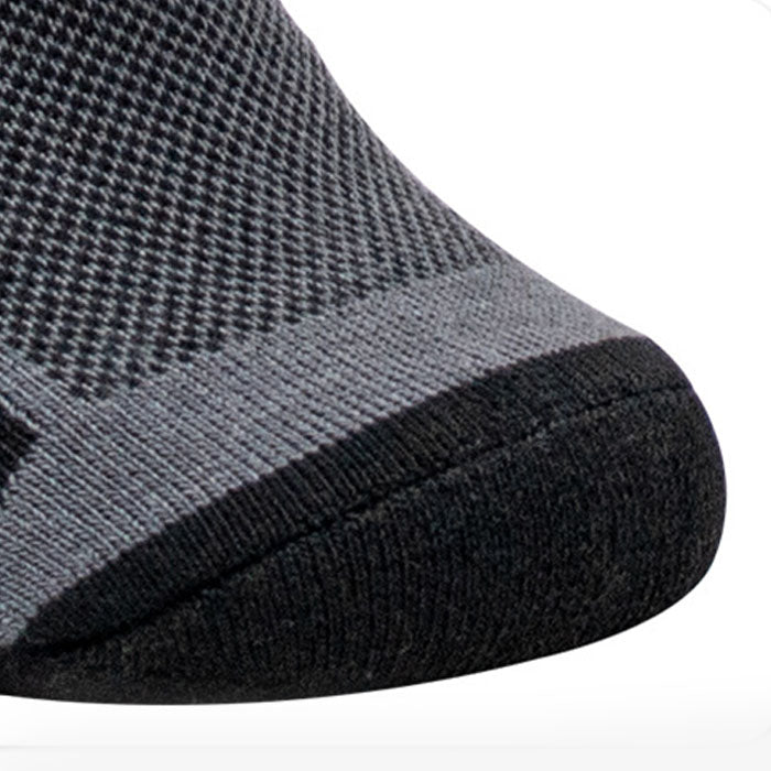 Custom Running Socks - SHOCK QUARTER — view 4