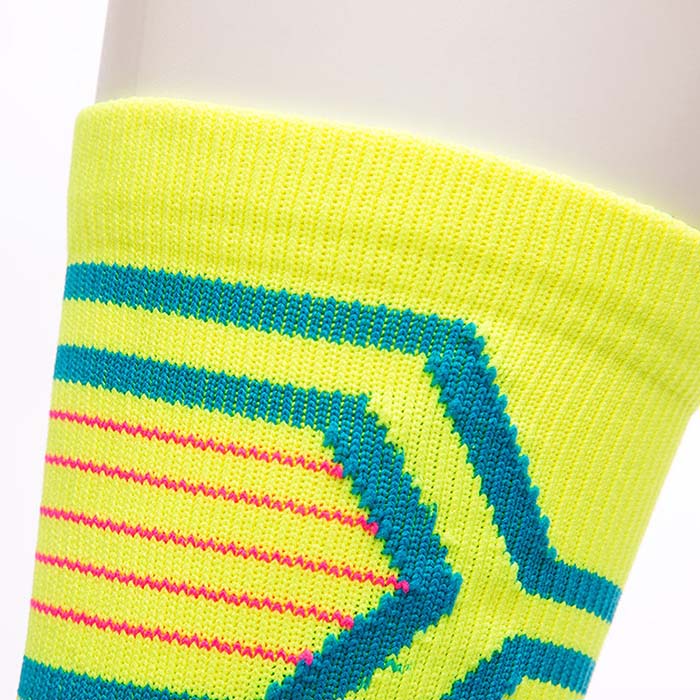 Custom Cycling Socks - GEO MESH MID — view 4