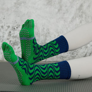 Custom Pilates Socks - WAVE TOE GRIP CREW — view 5