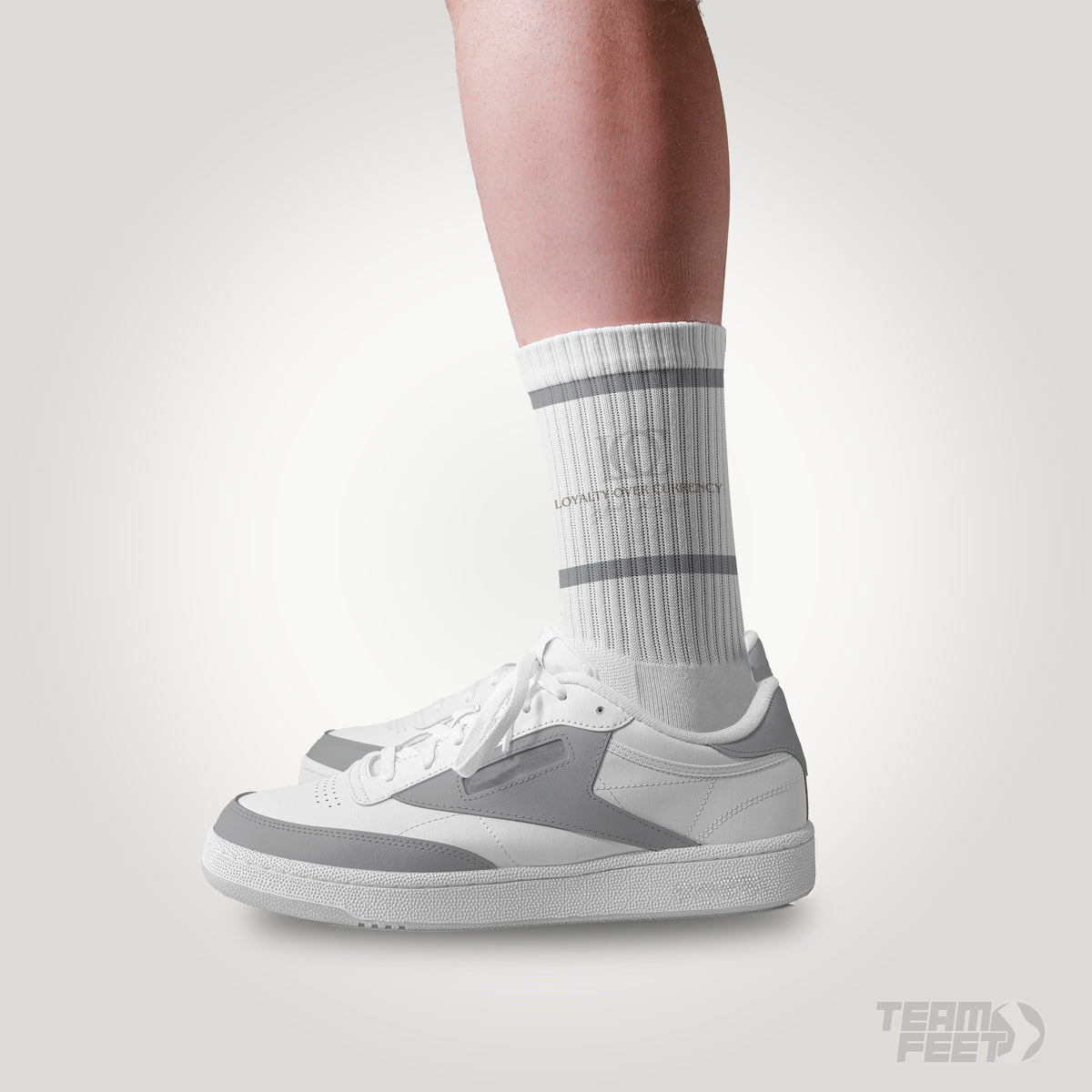 LOCC - GRIP MID mockup