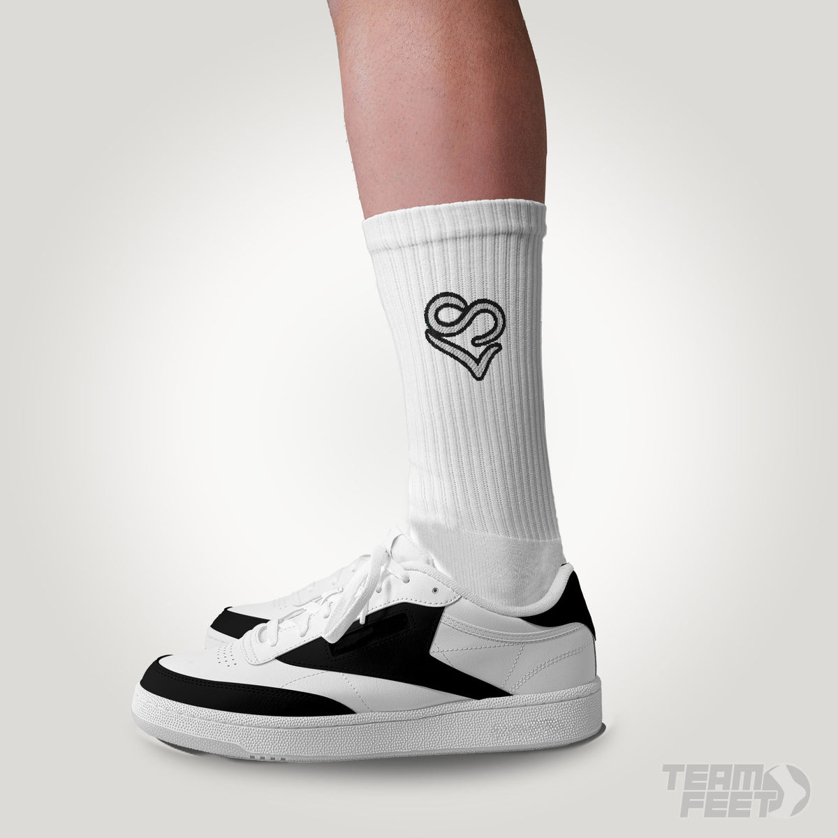 Lewa Strong - GRIP CREW