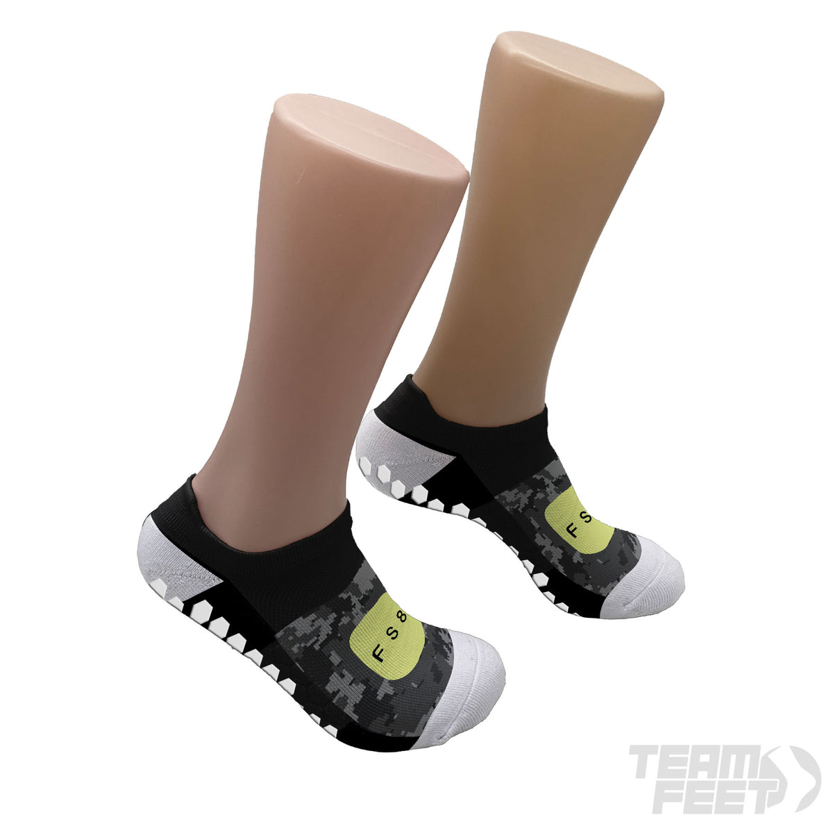 Pilates grippy socks - GRIP LOW mockup