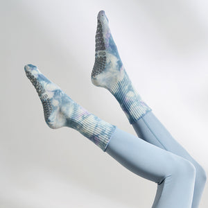 Custom Pilates Socks - TIE-DYE GRIP CREW — view 2